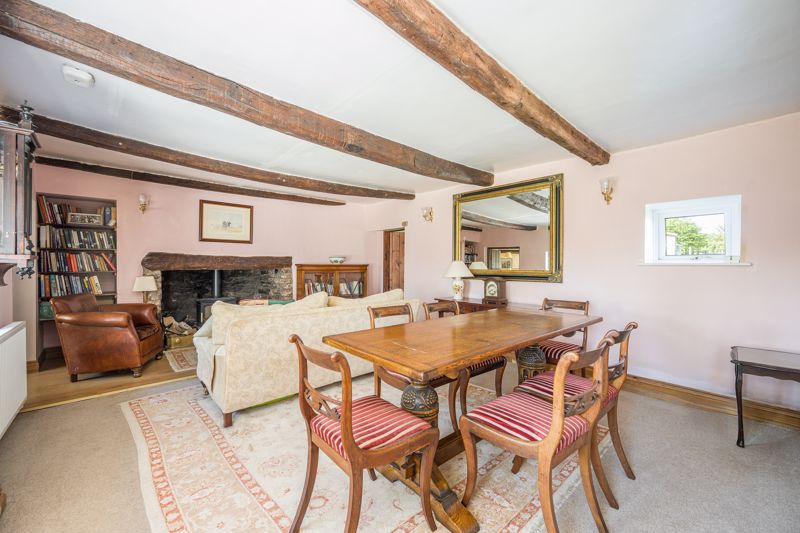 Sitting Room- click for photo gallery